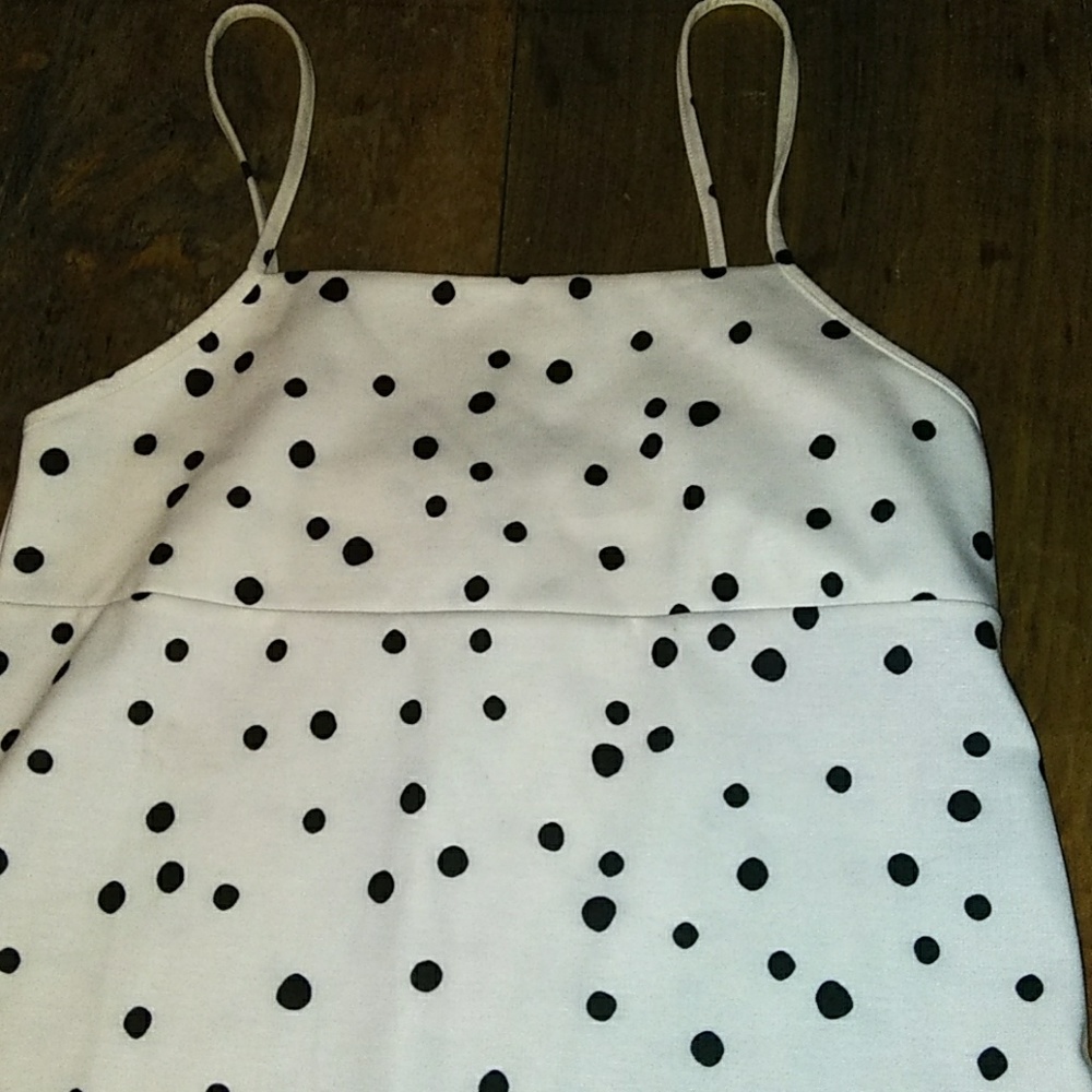 Fun, summer dress. Spaghetti straps. - Picture 2 of 4
